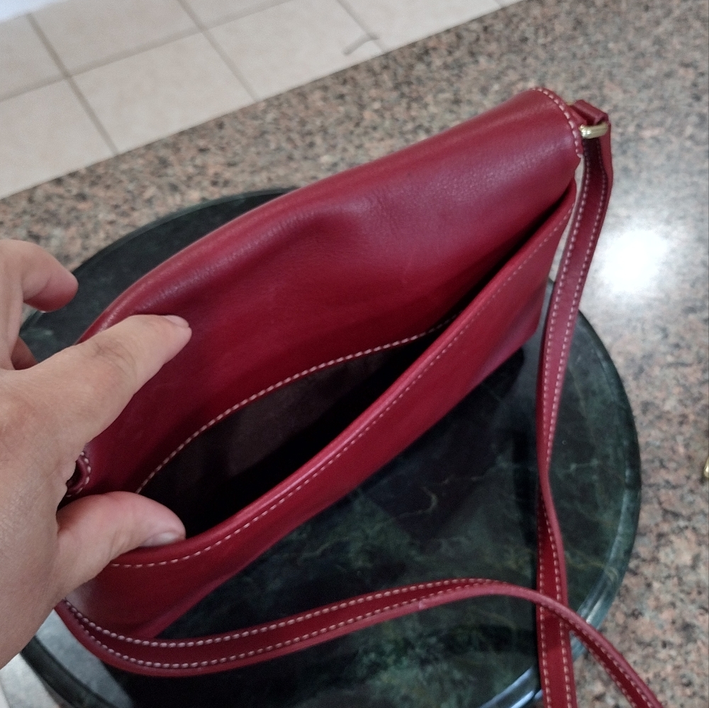 Coach Vintage Red Leather Flap Crossbody Bag - Picture 8 of 14